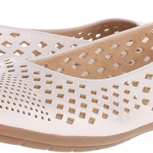 Naturalizer Uncover White Smooth