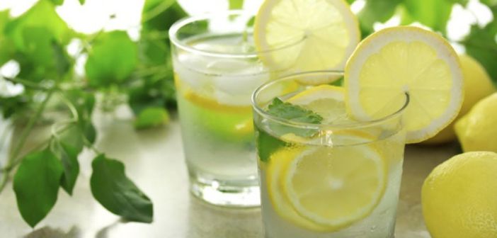 Aceasta este bautura naturala care iti detoxifiaza ficatul in timp ce dormi