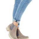 Cizmuliţe din piele 