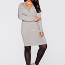 Rochie tricotată cu decolteu cascadă 