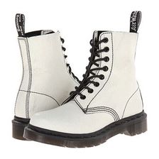 Incaltaminte Femei Dr Martens Pascal 8-Eye Boot WhiteBlackCristal Suede