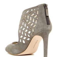 Incaltaminte Femei BCBGeneration Camdynn Laser-Cut Heeled Sandal SHADOW 01