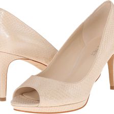 Nine West Gelabelle Off-White Leather