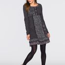 Rochie tricotată cu inserţii multicolore 