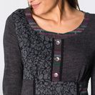 Rochie tricotată cu inserţii multicolore 