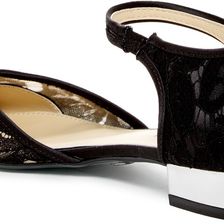 Betsey Johnson Lila Lace Flat BLK LACE