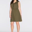 Must have: rochie cu şnur 