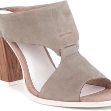 Seychelles Detour Light Grey