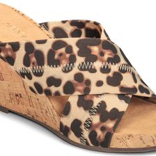 Aerosoles Party Plush Leopard Combo