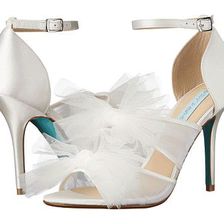 Incaltaminte Femei Betsey Johnson Big Ivory Satin