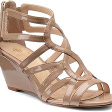 Isola Flora Sand Patent