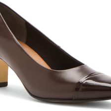 Walking Cradles Race Brown Kid