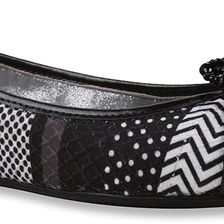 J. Renee Geezelouise Black/White