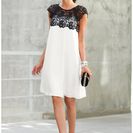 Rochie din şifon cu dantelă 