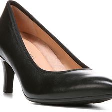 Naturalizer Oath Black