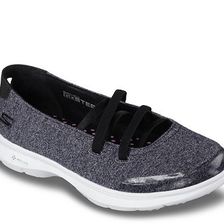 Incaltaminte Femei SKECHERS GOstep Pose Sport Flat Black