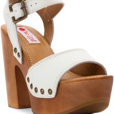 Two Lips Scarlett White