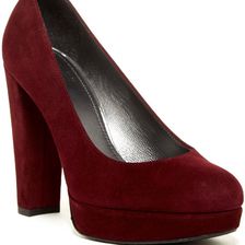 Stuart Weitzman Strongswoon Pump CURSUE
