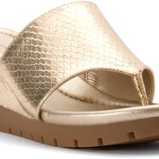 Bandolino Meaddoe Gold