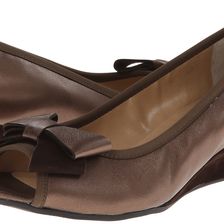 Vaneli Brendy Castagna Pearl Nappa/T.Moro Suede/Mtch Elastic