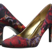 Nine West Handjive Red Multi Fabric