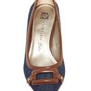 Incaltaminte Femei AK Anne Klein Melanie Kitten Heel Pump MED BLUE-COGNAC FB