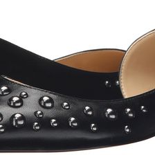 Ivanka Trump Tappin Black