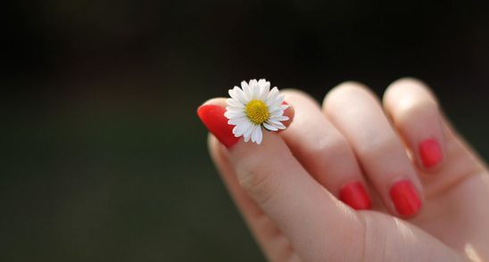 Simti amorteala in degetele de la mana dreapta? Uite ce problema grava de sanatate ai!