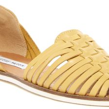 Steve Madden Hillarie Woven Flat YELLOW