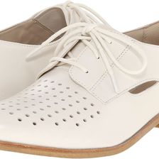 Clarks Hotel Molly Off-White Leather