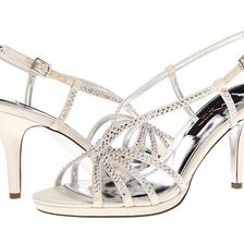 Incaltaminte Femei Nina Bobbie Ivory Satin