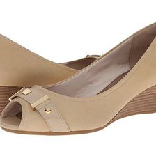 Incaltaminte Femei Rockport Total Motion 45mm Peep Wedge Nude Napa Patent