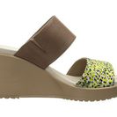 Incaltaminte Femei Crocs Leigh II 2-Strap Graphic Wedge BronzeGold