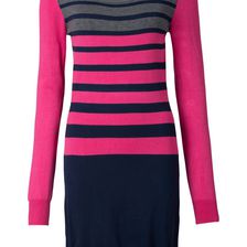 Rochie tricotată cu dungi 