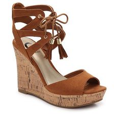 Incaltaminte Femei G by GUESS Estes Wedge Sandal Tan