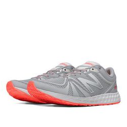 Incaltaminte Femei New Balance Exclusive Fresh Foam 822v2 Trainer Silver with Dragonfly
