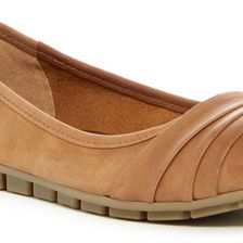 Born Agnes Leather Flat BISCOTTO TAN