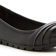 Born Agnes Leather Flat BLACK