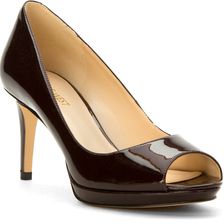 Nine West Gelabelle Wine