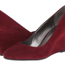 Bandolino Yana Wine Suede