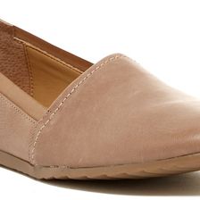 Franco Sarto Iridium Flat MUSHROOM
