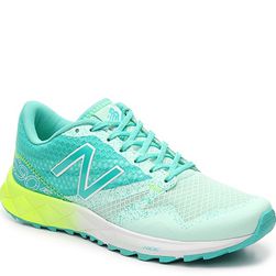Incaltaminte Femei New Balance 690 AT Lightweight Trail Running Shoe - Womens AquaTurquoise