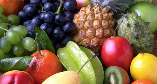 A aplicat apa oxigenata pe fructele pe care le-a cumparat de la piata! Vei incerca si tu acest truc!