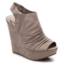 Incaltaminte Femei CARLOS by Carlos Santana Britton Wedge Sandal Taupe