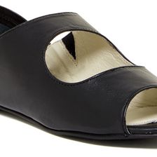 Seychelles Step Open Toe Keyhole Flat BLACK