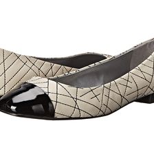 Tahari Imani Warm White/Black Sheep/Patent