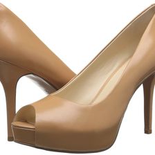 Nine West Qtpie Light Natural Leather