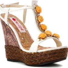 Two Lips Debbie White