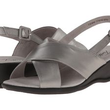 Trotters Lee Soft Pewter Metallic Soft Kid Leather