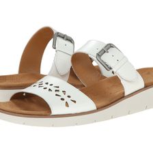 Naturalizer Daria White Smooth Leather